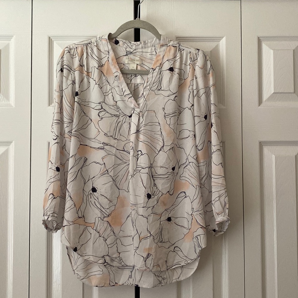 Saint Tropez size small floral blouse